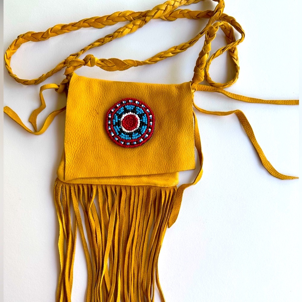Native American Medicine Bag Navajo (Nab 91)
Leather - Picture 3 of 10